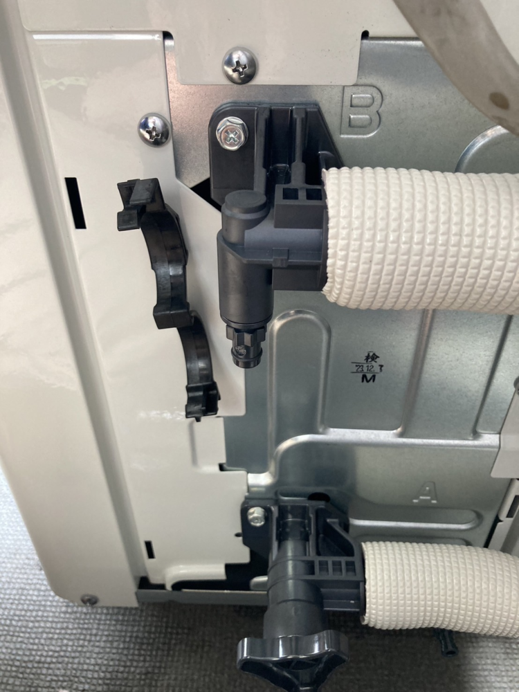 ナショナルエコキュートHE-30C1QからコロナエコキュートCHP-S30AY1-12B｜エコキュート交換工事｜東京都足立区加平｜マンション｜シーズガーデン北綾瀬